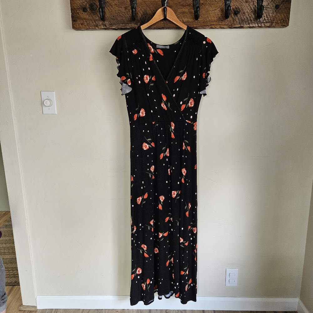 LOVEAPELLA black floral maxi